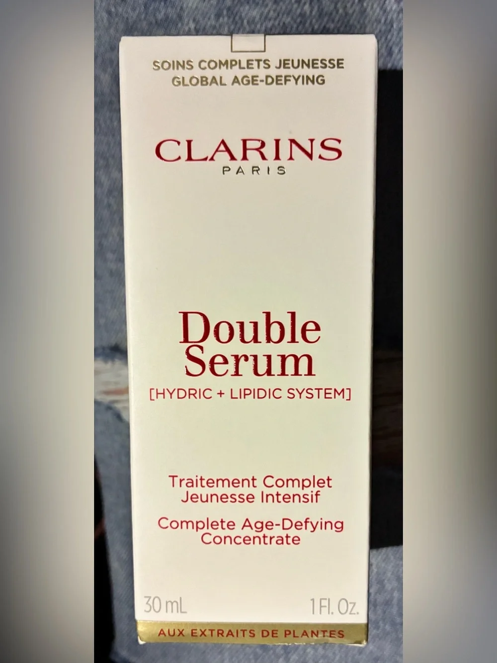Clarins Double Serum - Cream and Red Accents